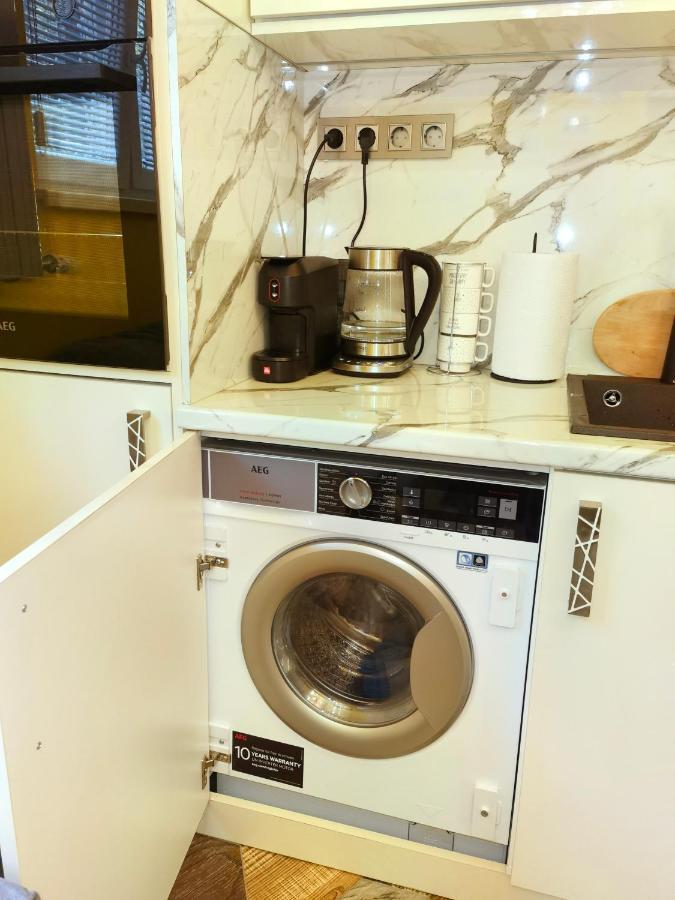 Sofiel Cozy Apartment - Top Center Sofia Bagian luar foto